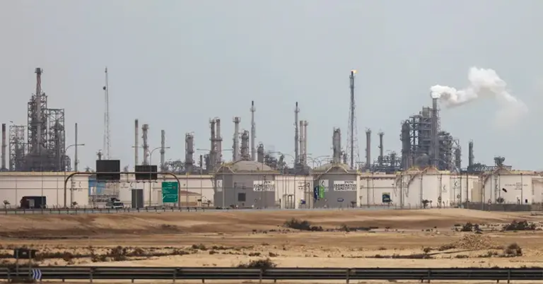 ইরানি হামলায় জ্বালানি স্থাপনা ক্ষতিগ্রস্ত হওয়ার পর এলএনজি উৎপাদন সম্পূর্ণ বন্ধ  করে কাতার এনার্জি